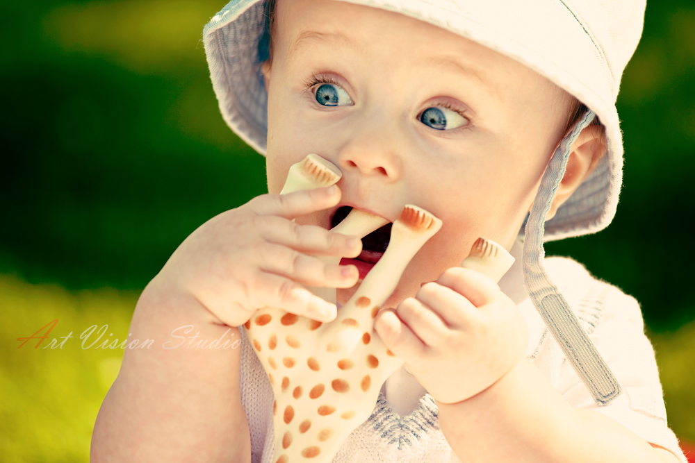 Lifestyle baby photographer in 06902